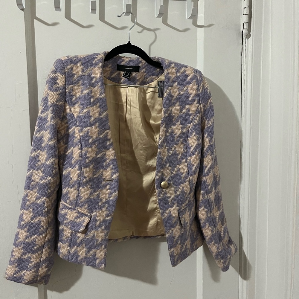 Chic Houndstooth Blazer and skirt - Purple and Cream - Picture 4 of 5